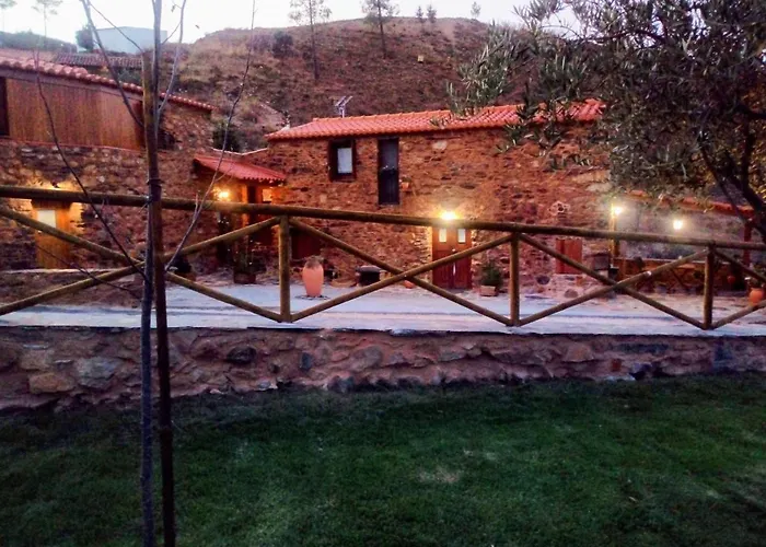 Refugio Do Raposo/casa Deneb Semesterbostad Montes da Senhora